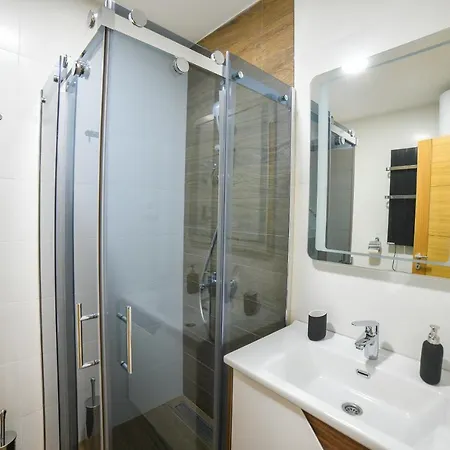 Elsa Kosta Todorovic *